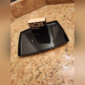 Mac NC25 Studio Fix Powder Plus